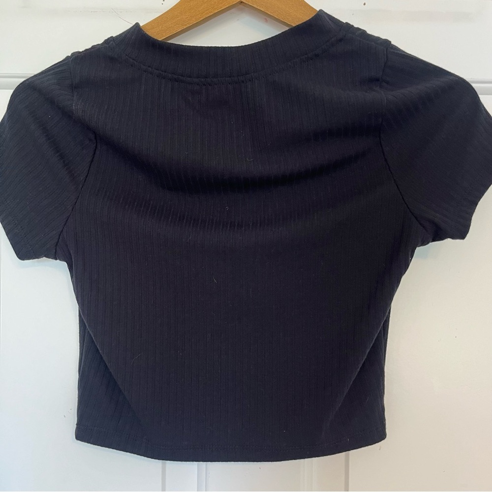 PacSun Black Ribbed Crop Top - Picture 2 of 3